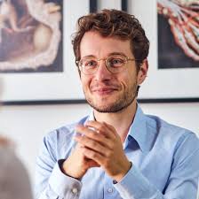 Dr. Dominik Dotzauer — Physician, Health AI, China Digital Health